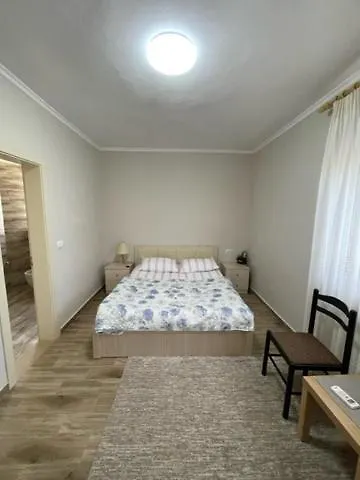 New Bazaar Jereina's Gasthuis